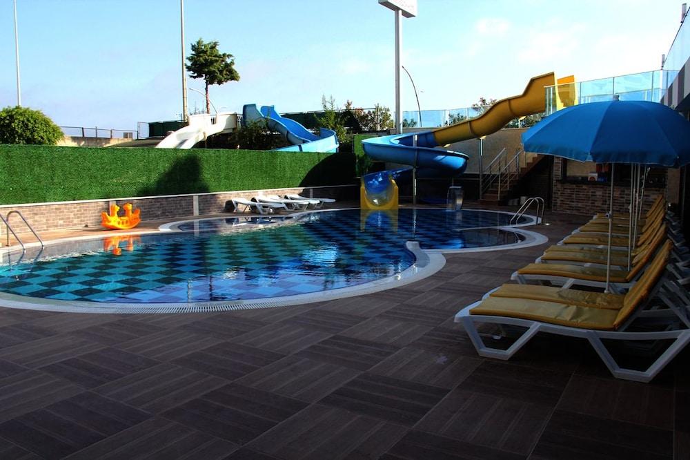 Merlin Beach Park Hotel Tosmur Eksteriør billede