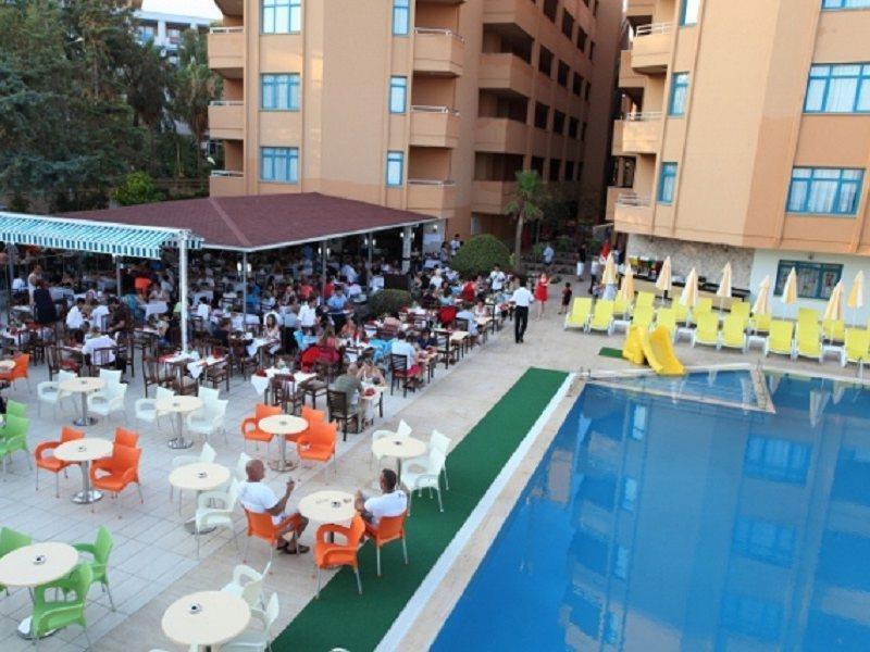 Merlin Beach Park Hotel Tosmur Eksteriør billede